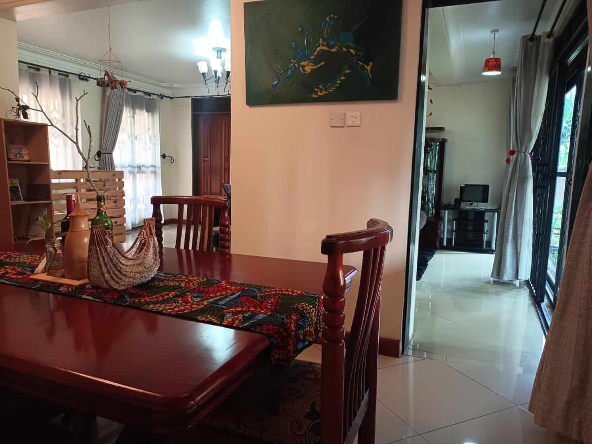 Aivilo Home Entebbe Kültér fotó