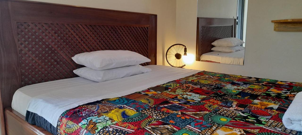 Aivilo Home Entebbe Kültér fotó