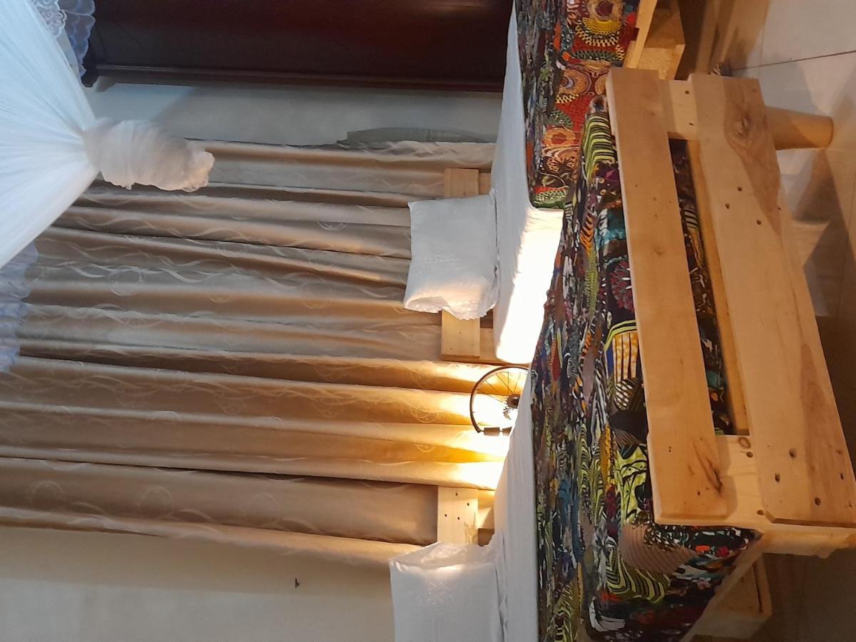 Aivilo Home Entebbe Kültér fotó