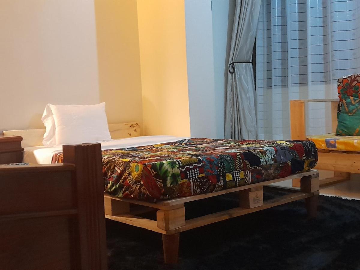 Aivilo Home Entebbe Kültér fotó